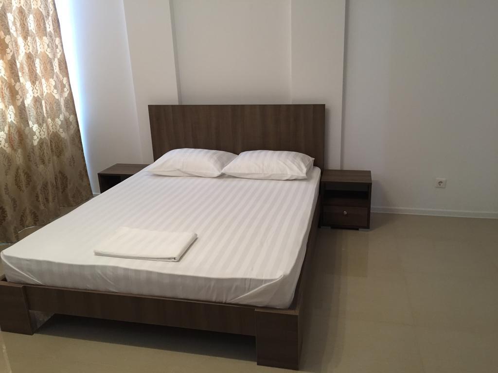 Vilagio Apartments Navodari Bagian luar foto