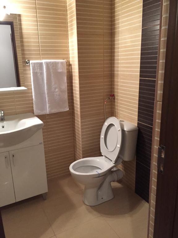 Vilagio Apartments Navodari Bagian luar foto