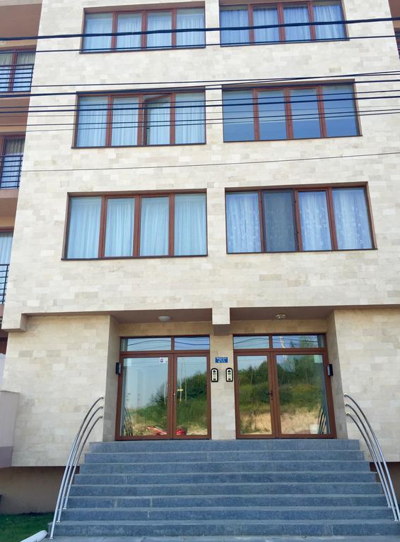 Vilagio Apartments Navodari Bagian luar foto