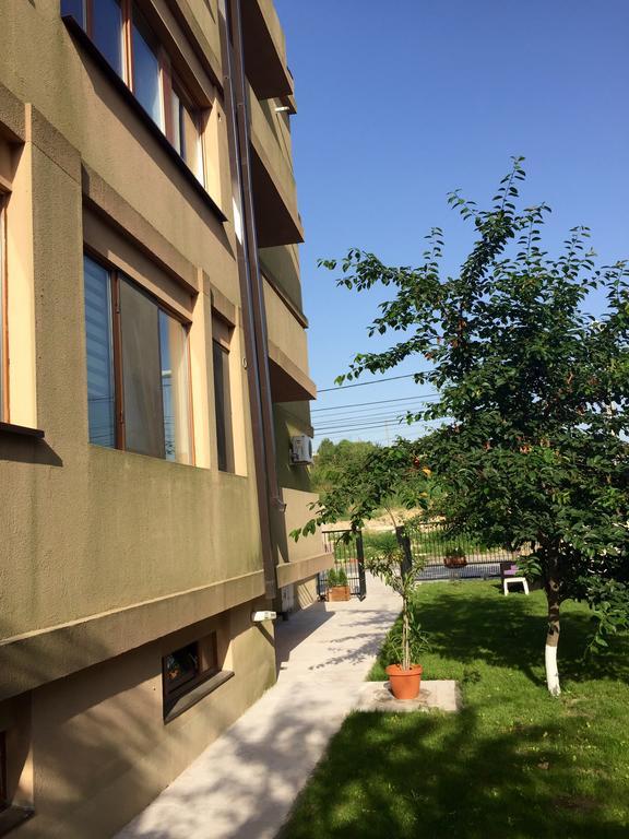 Vilagio Apartments Navodari Bagian luar foto