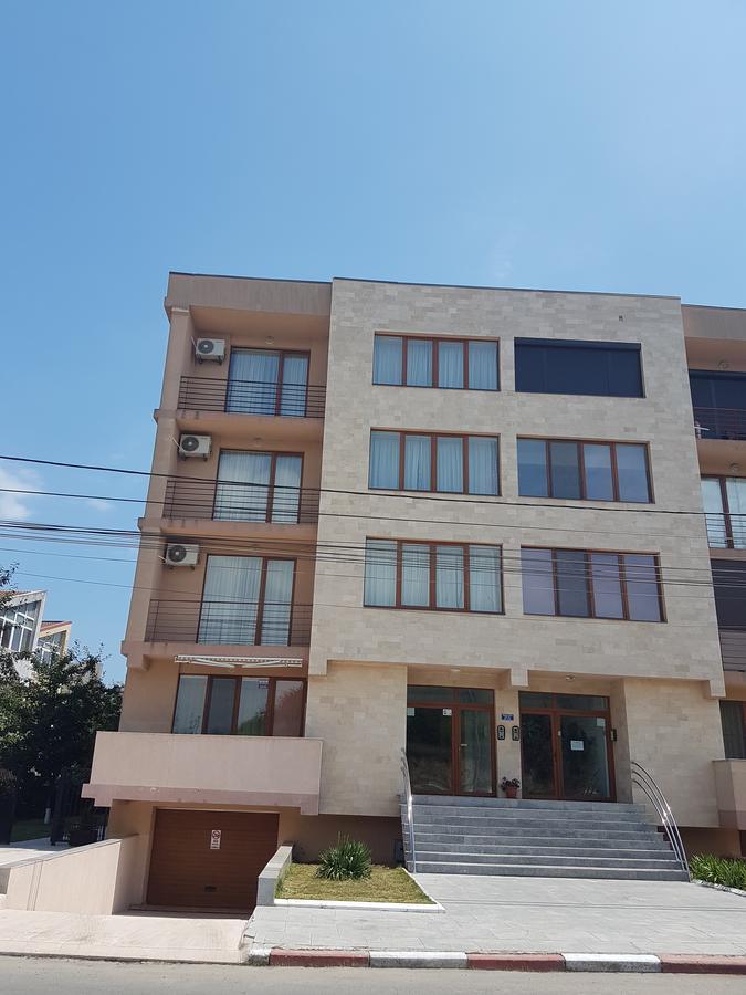 Vilagio Apartments Navodari Bagian luar foto